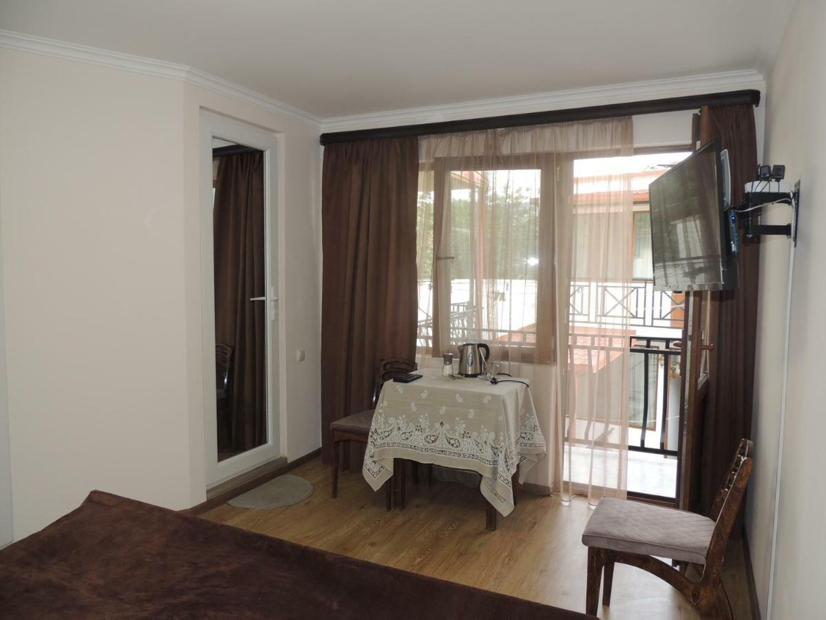 Old Town Bed & Breakfast กอริ ภายนอก รูปภาพ